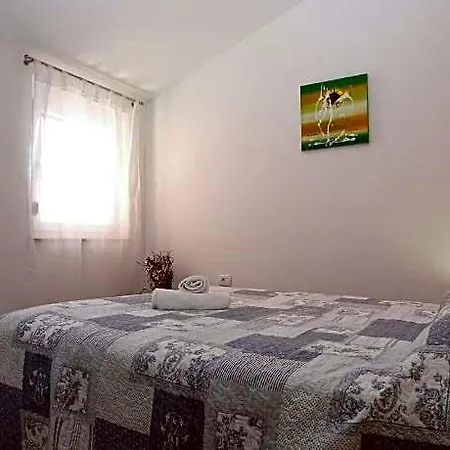 898 Szálloda Póla
